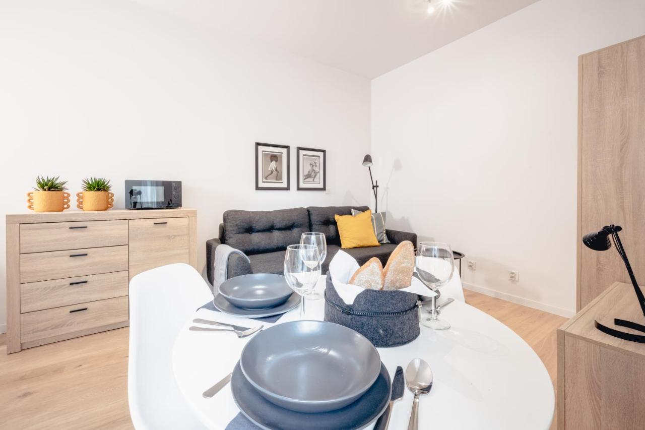 Apartamenty Pamiatkowa 11, 2 Rooms, Self Check In 24H Poznan Dış mekan fotoğraf