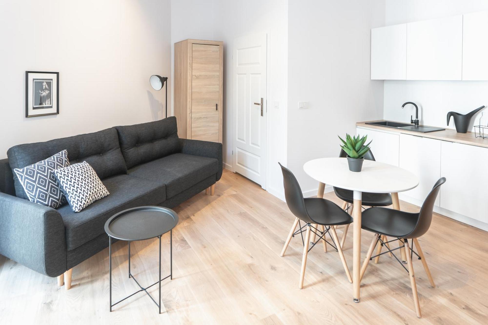 Apartamenty Pamiatkowa 11, 2 Rooms, Self Check In 24H Poznan Dış mekan fotoğraf